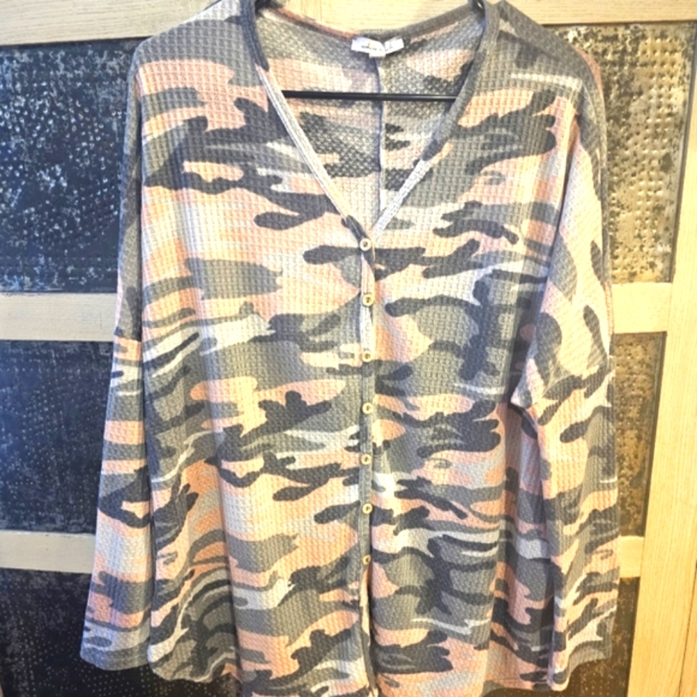 White Birch Waffle Knit Camo Top NWOT